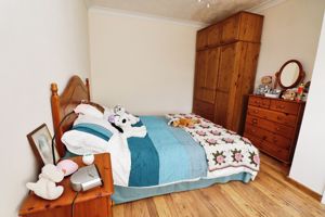 MALTINGS ROAD- click for photo gallery